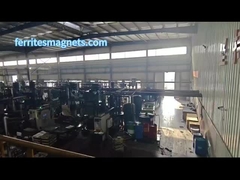 11 kutub 18 kutub ACG Ferrit Motor Magnet Tile Type Hitam Abu-abu