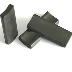 kualitas  1.2KW Starter Permanent Ferrite Magnet Segment Ferrite Arc Magnet pabrik