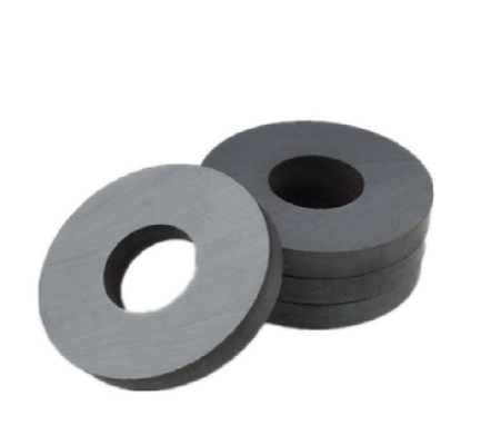 Disesuaikan OEM Cincin Ferit Magnet Y35 Anti Korosi Louderspeaker Cincin Ferit Magnetik