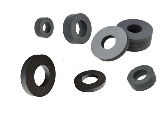 Magnet Cincin Ferit ISO9001 yang Disesuaikan Hitam NdFeB Cincin Magnet Tahan Karat