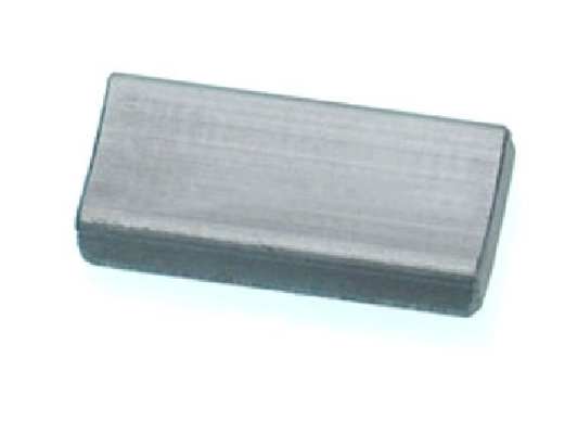 Magnet Batang Ferit Permanen Industri Bukti Korosi ISO / TS16949