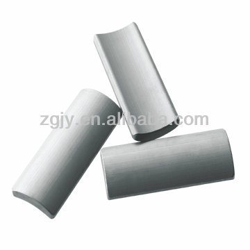 Magnet Ferrit Tetap Suhu Tinggi untuk Industri