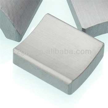 Magnet Ferrite permanen dengan kekuatan magnetik tinggi dengan ketahanan suhu tinggi dan daya paksa yang tinggi