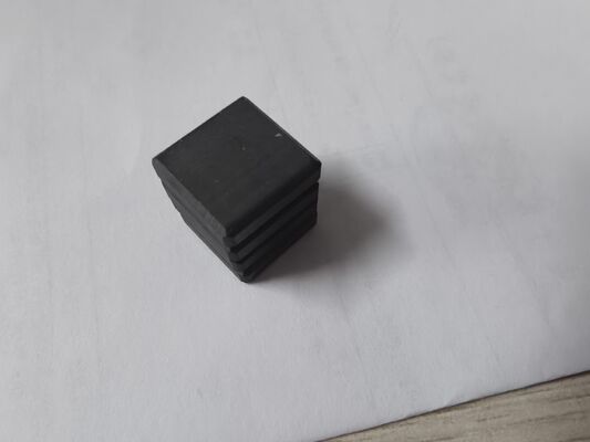 Y33 Magnet Ferrit Permanen SrO 6Fe2O3 Untuk Pemisah Magnetik TS16949