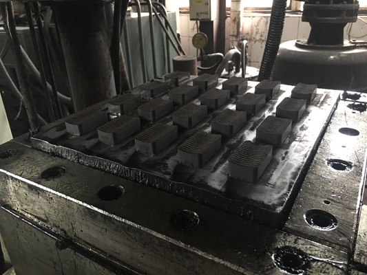 Magnet Ferit Sinter Anisotropik Umum Stabil Disesuaikan Untuk Generator