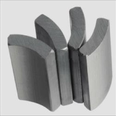 Magnet Ferit Y35 Permanen Yang Kuat Untuk Tahan Demagnetisasi Motor