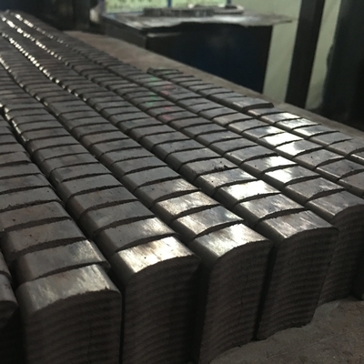 SrO 6Fe2O3 Keramik Ferit Magnet Motor Listrik Magnet Bentuk Ubin
