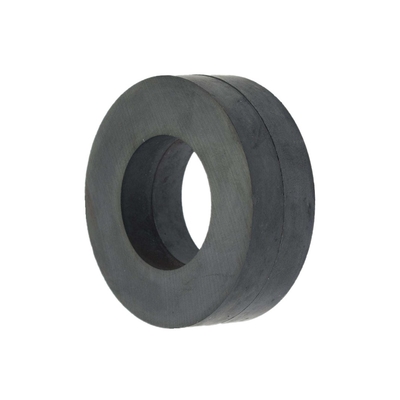 Magnet Ferit Cincin Abu-abu Arang Disesuaikan ISO TS16949 Kinerja Tinggi